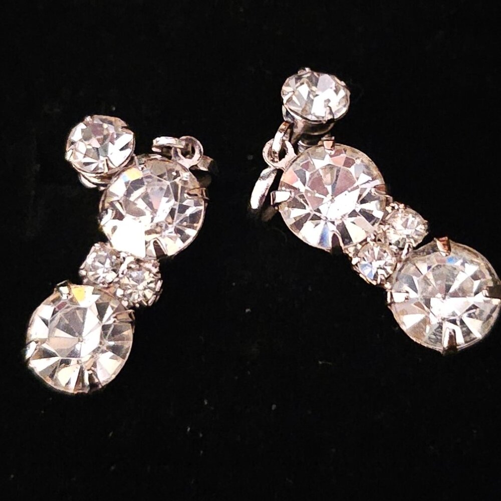 ART DECO  STYLE VINTAGE 5 STONE RHINESTONE DROP EARRINGS with SCREW BACK CLOSURE